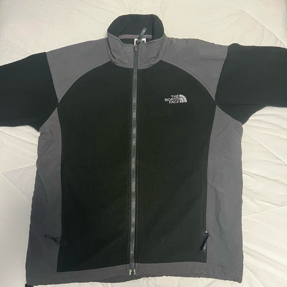 Black and Grey North Face Fleece Jacket
Size: Medium